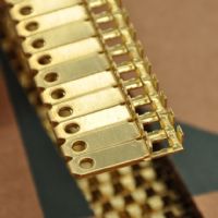 Pata de clavija angular gruesa